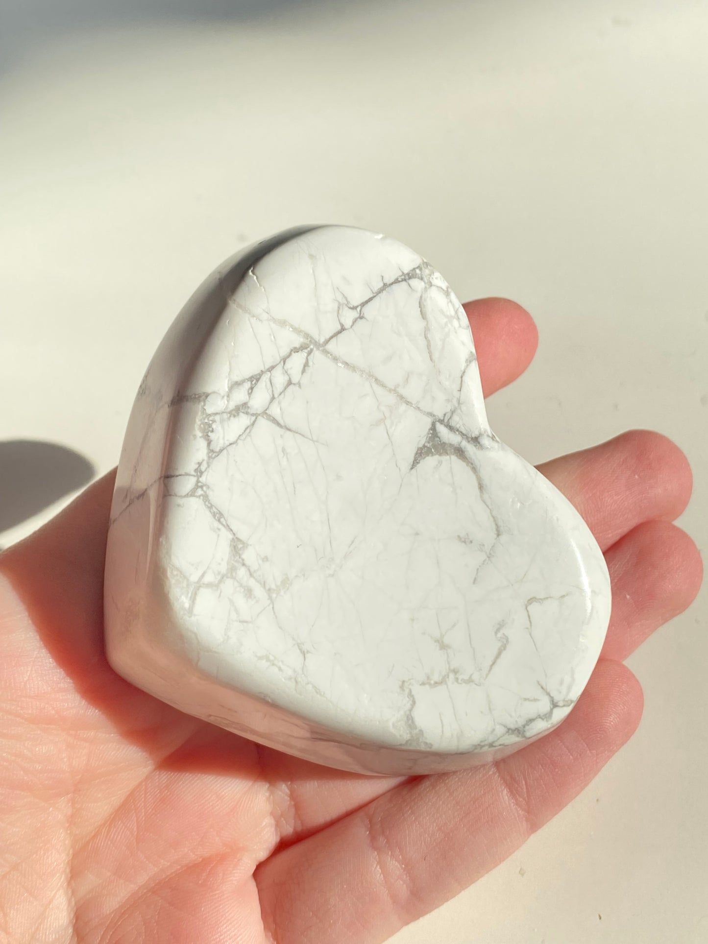 Howlite Heart Bowl