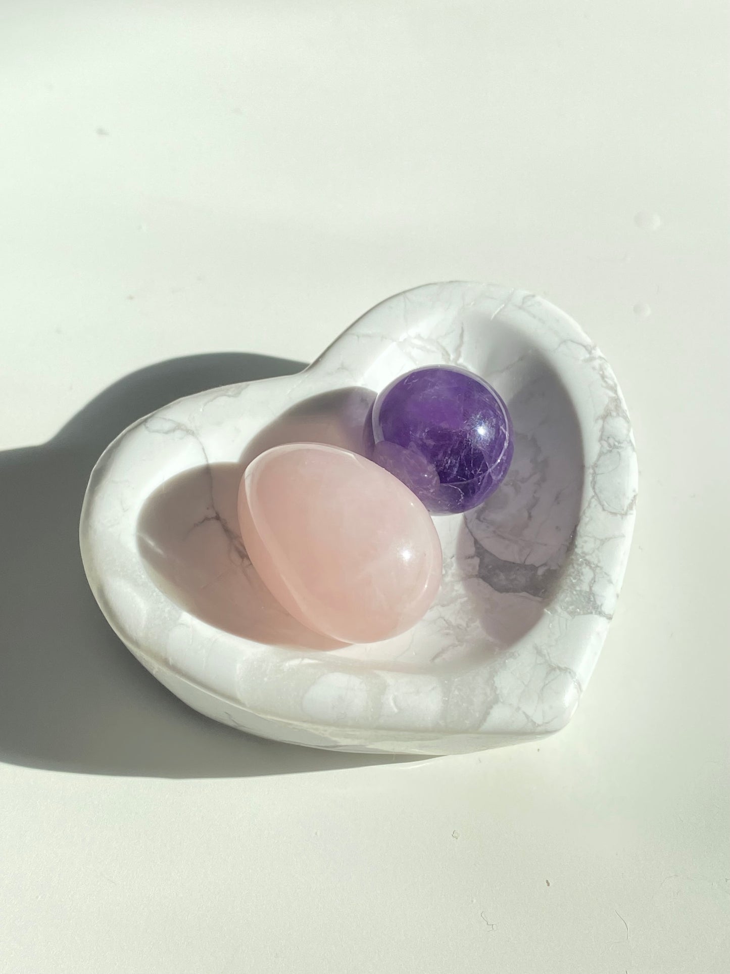 Howlite Heart Bowl